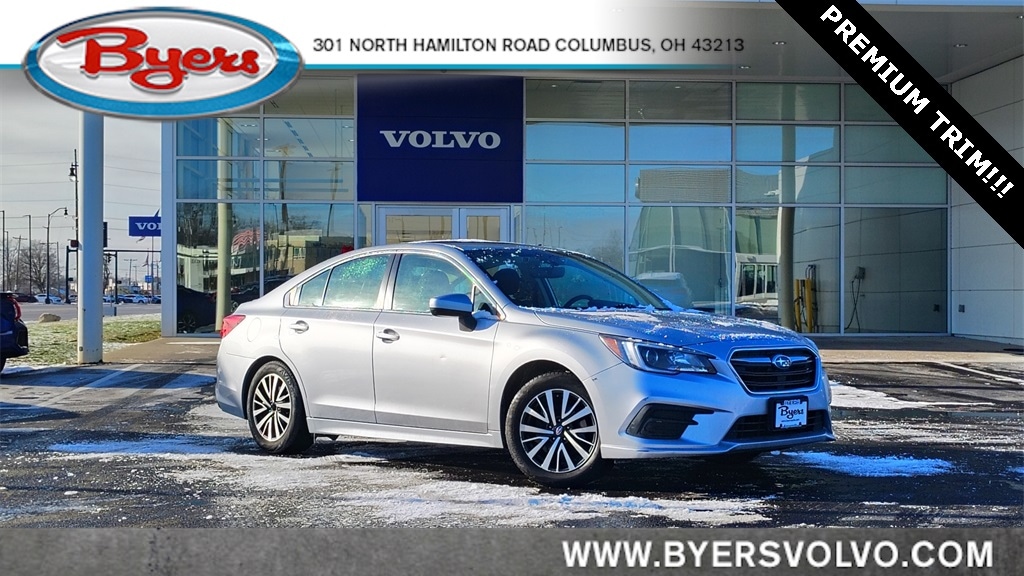 2019 Subaru Legacy Premium's photo