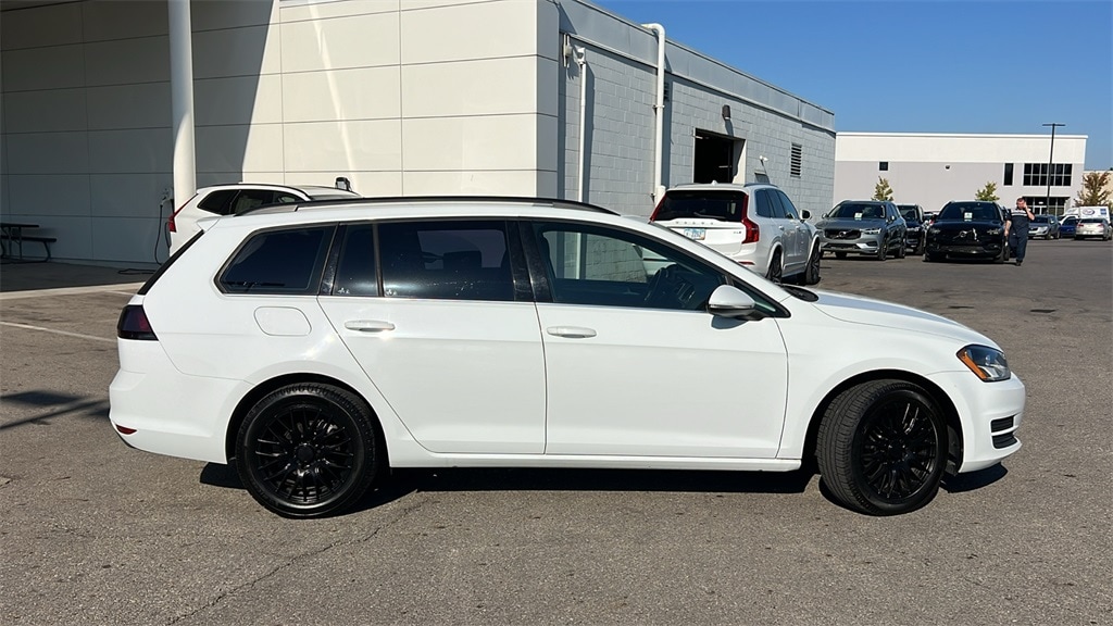 Used 2015 Volkswagen Golf SportWagen TDI S with VIN 3VWCA7AU1FM518089 for sale in Columbus, OH