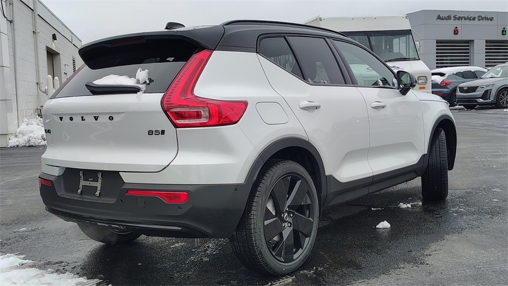 New 2026 Volvo XC40 B5 Ultra Black Edition SUV