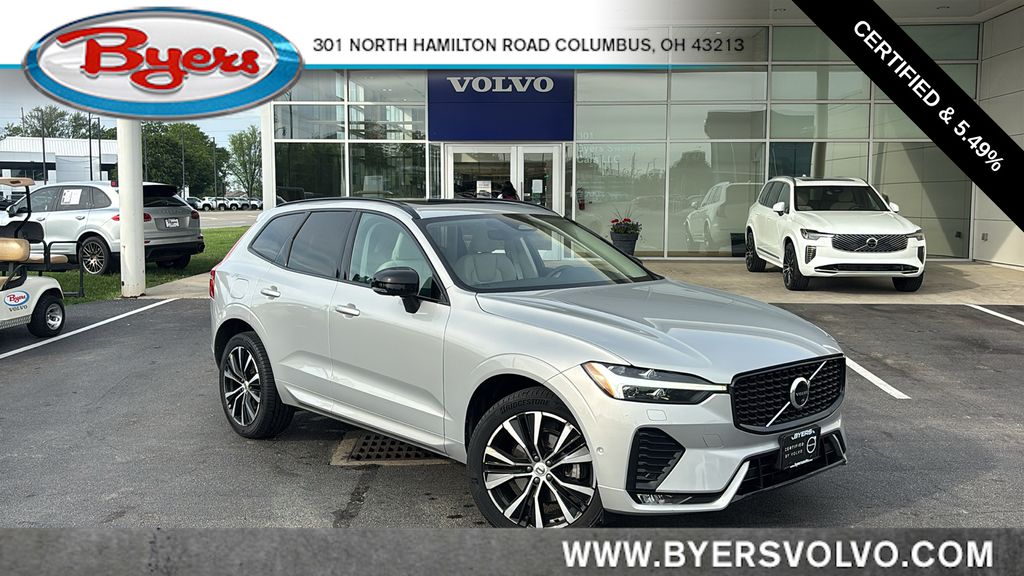 2023 Volvo XC60 B5 Plus Dark Theme AWD's photo