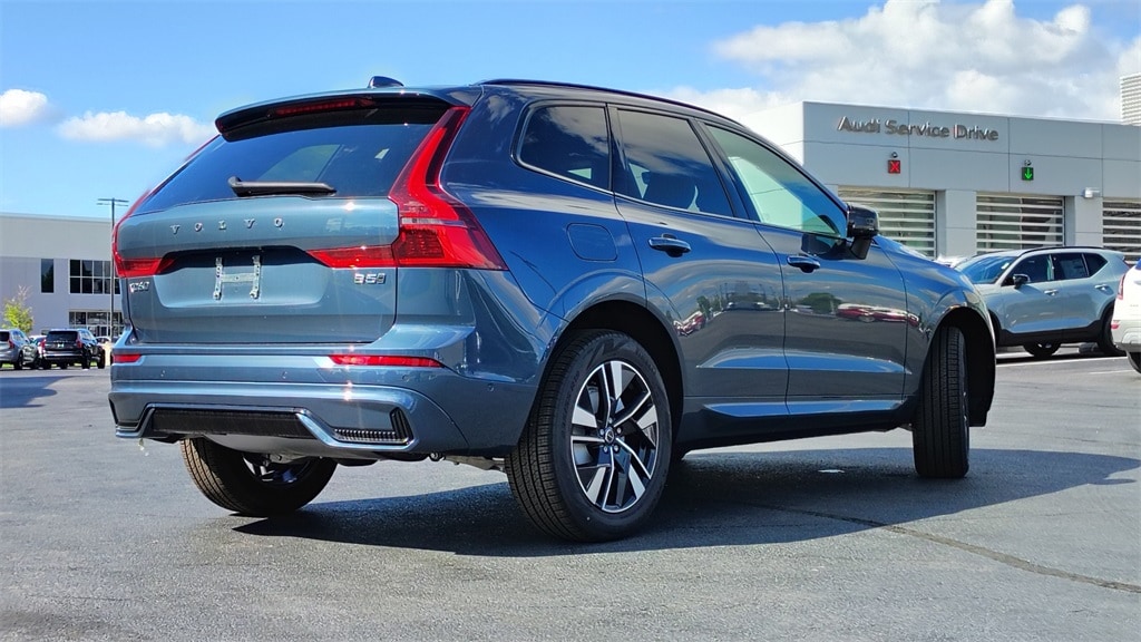 New 2026 Volvo XC60 B5 Plus SUV