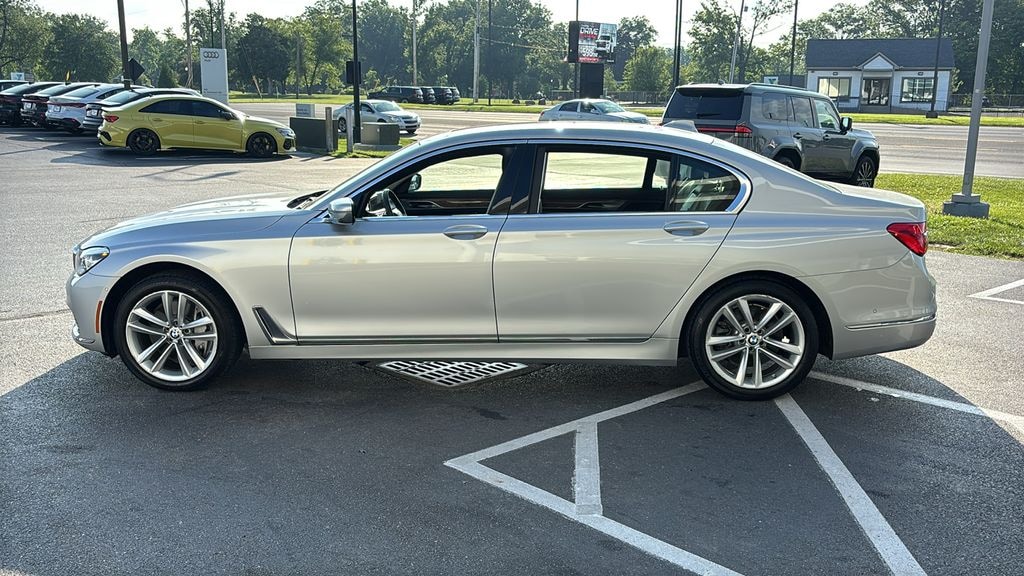 Used 2019 BMW 7 Series 750i xDrive Sedan