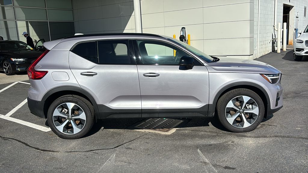 2026 Volvo XC40 Plus - Photo 28