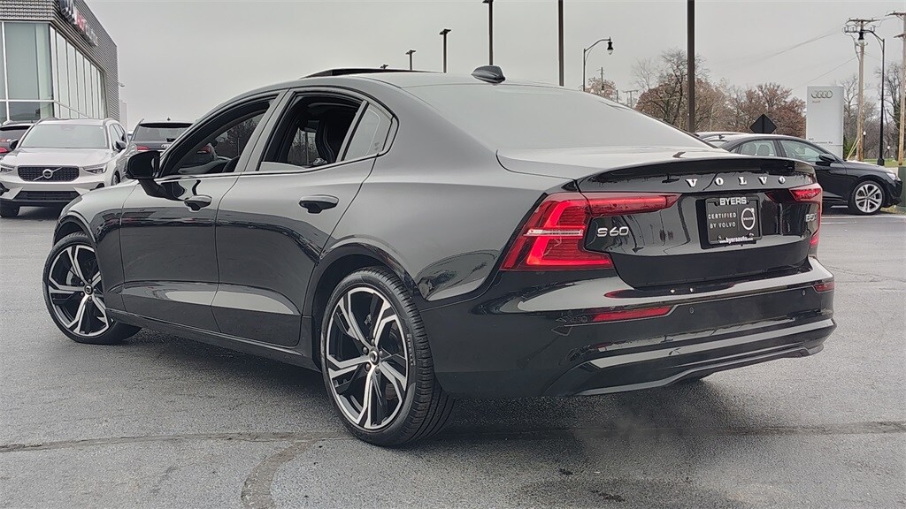 2025 Volvo S60 B5 Core photo 4