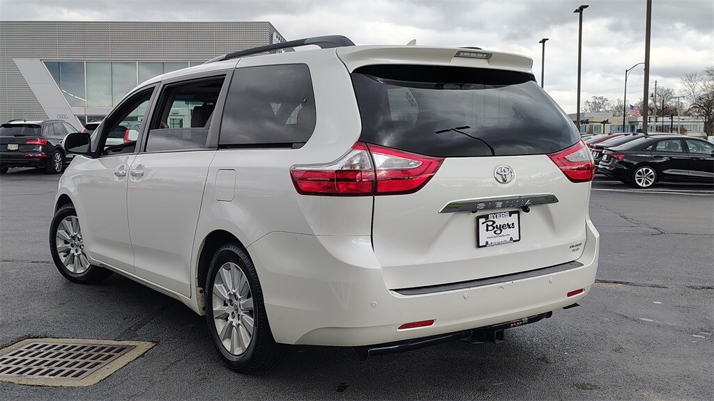 2015 Toyota Sienna Limited photo 4