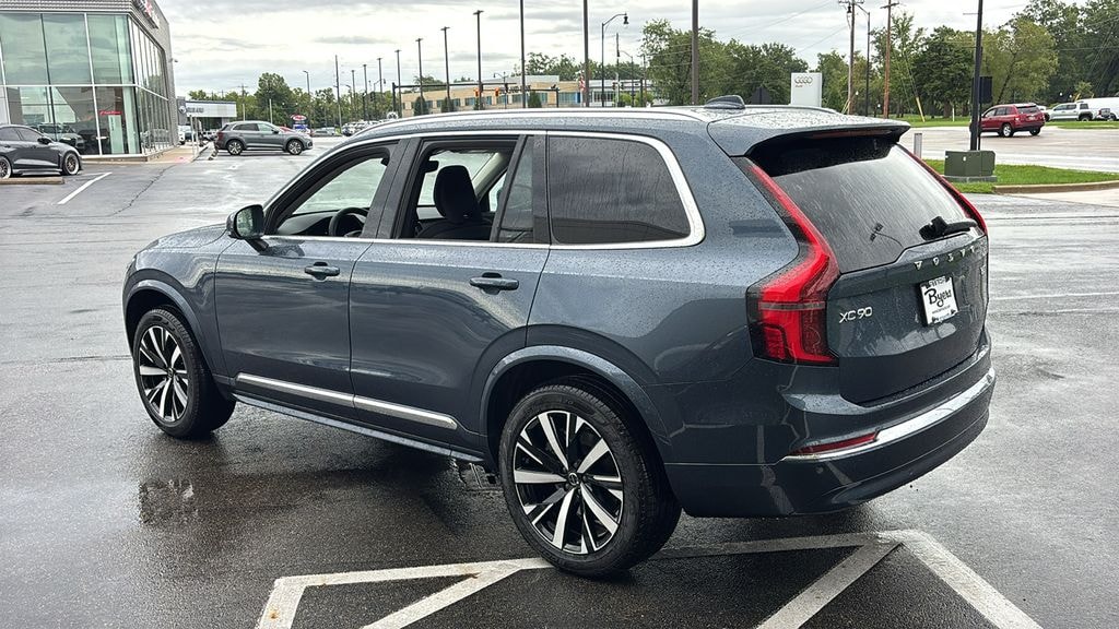 New 2026 Volvo XC90 B5 Core SUV