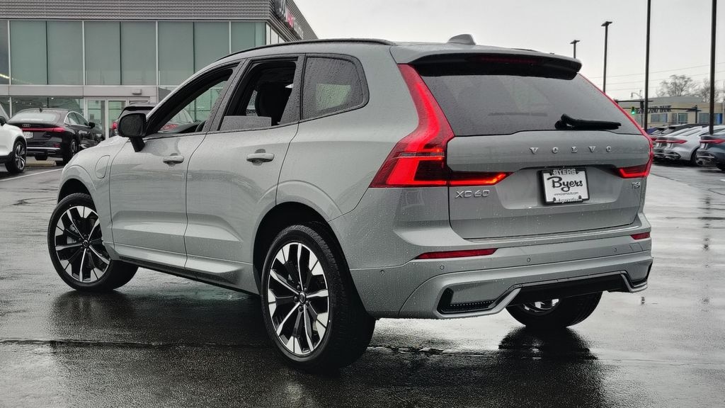 New 2026 Volvo XC60 plug-in hybrid T8 Plus SUV