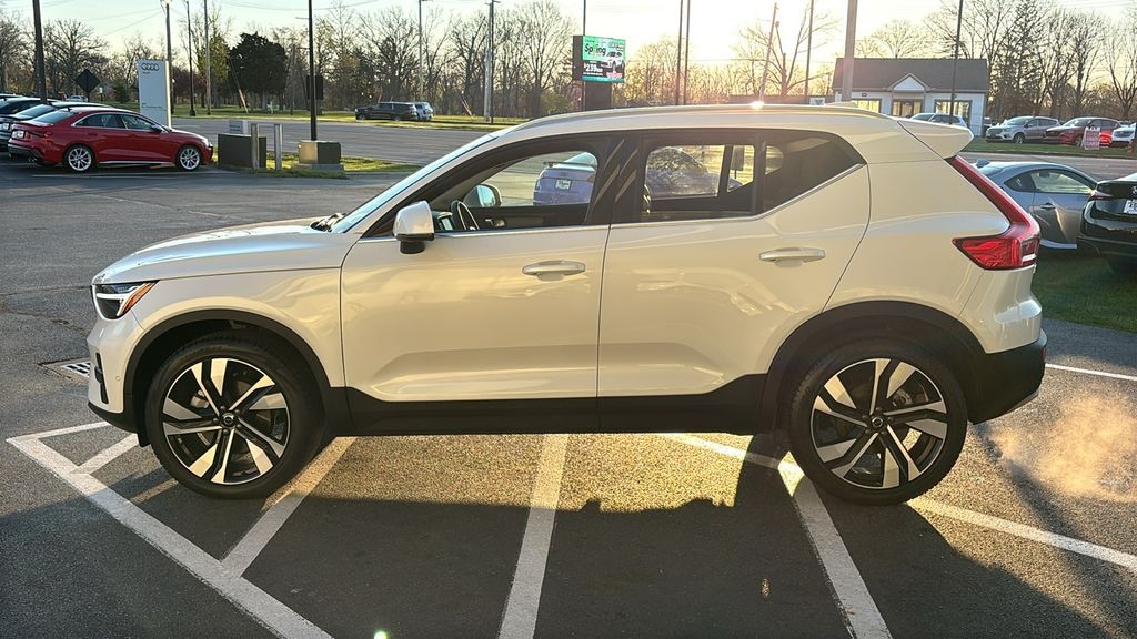 Certified 2024 Volvo XC40 Ultimate SUV