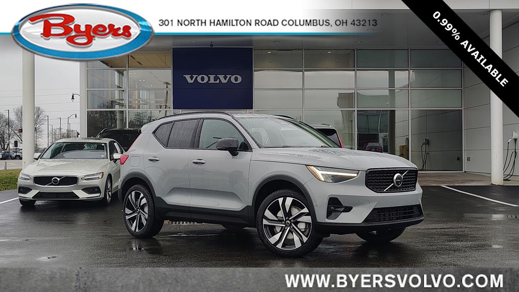 2026 Volvo XC40