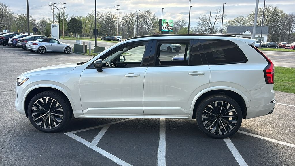 New 2026 Volvo XC90 B6 Ultra Dark Theme 6-Seater SUV