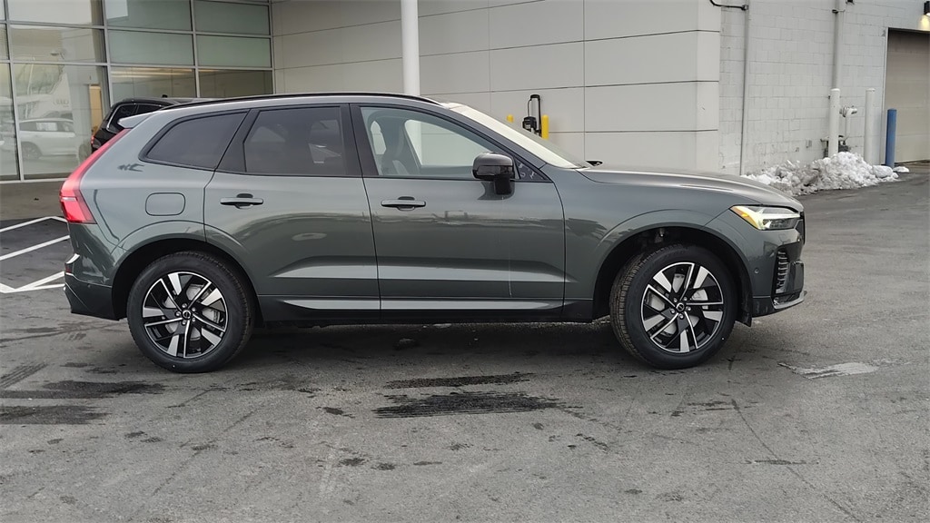 New 2026 Volvo XC60 B5 Plus SUV