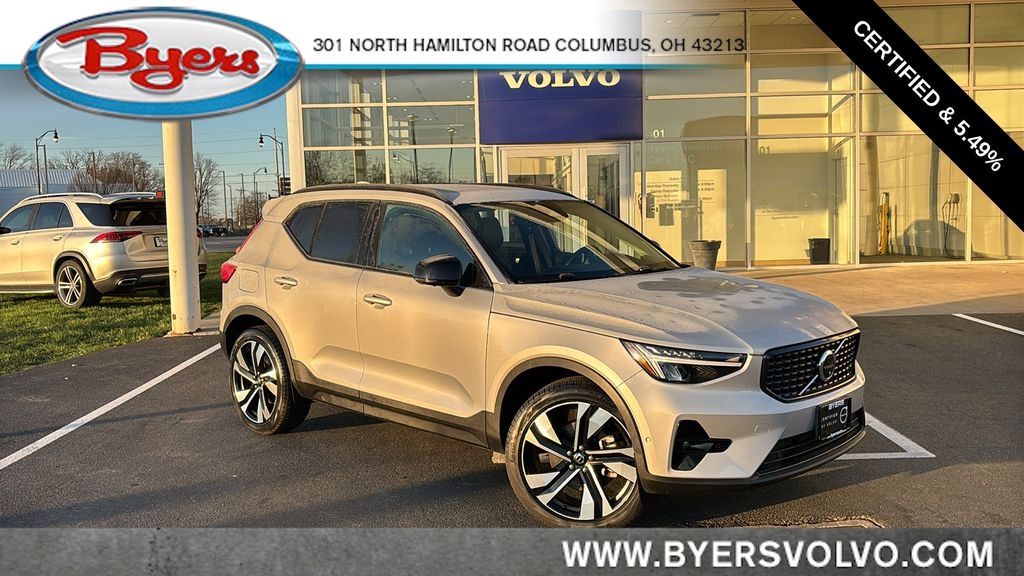 Certified 2025 Volvo XC40 B5 Plus Dark Theme SUV
