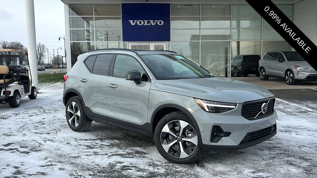 2026 Volvo XC40