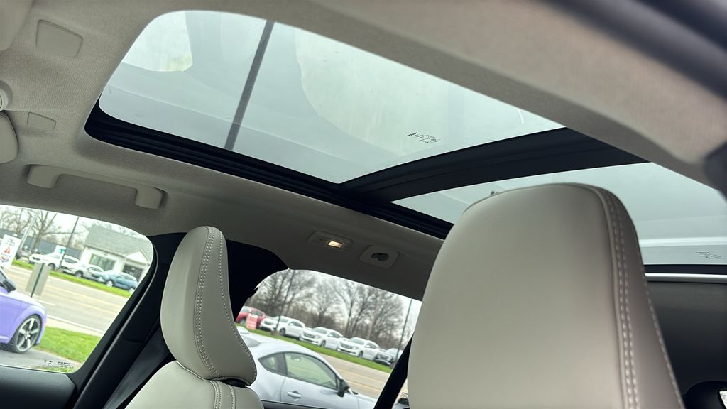 2026 Volvo XC40 Ultra - Photo 10