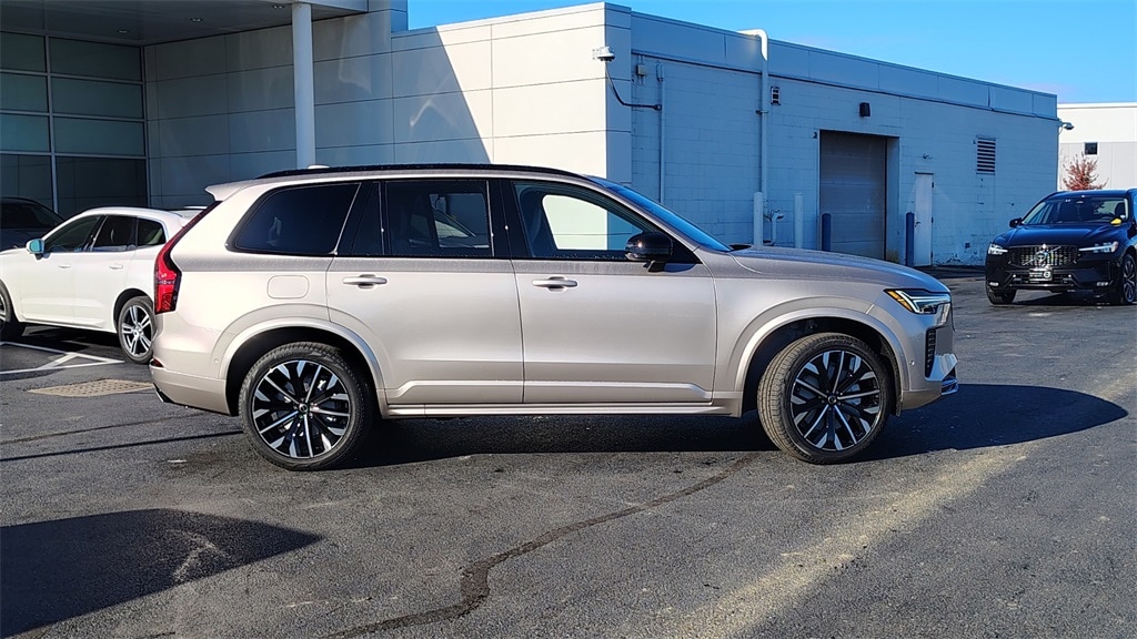 New 2026 Volvo XC90 B6 Ultra Dark Theme 7-Seater SUV