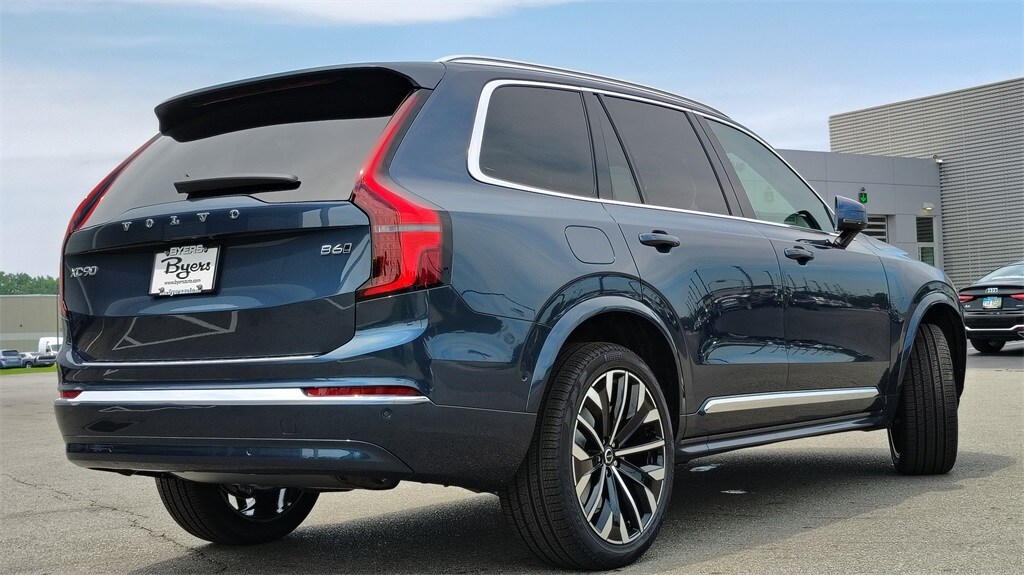2026 Volvo XC90 Plus photo 2