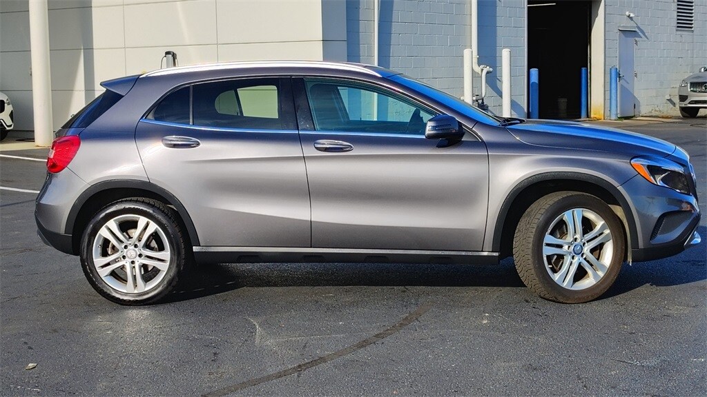 2017 Mercedes Benz GLA 250 4MATIC photo 2