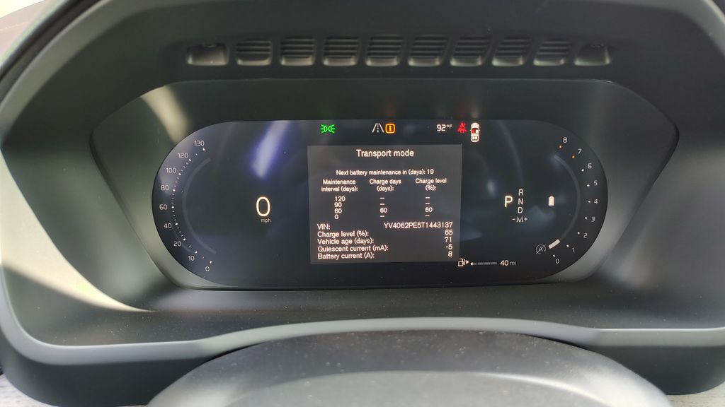 2026 Volvo XC90 Plus - Photo 16