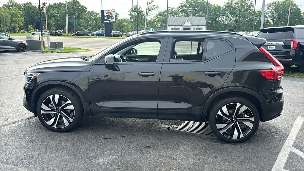 Certified 2023 Volvo XC40 B5 Plus Dark Theme SUV