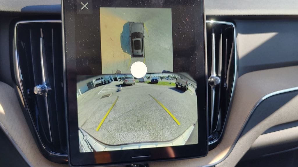 2026 Volvo XC60 Plus - Photo 22