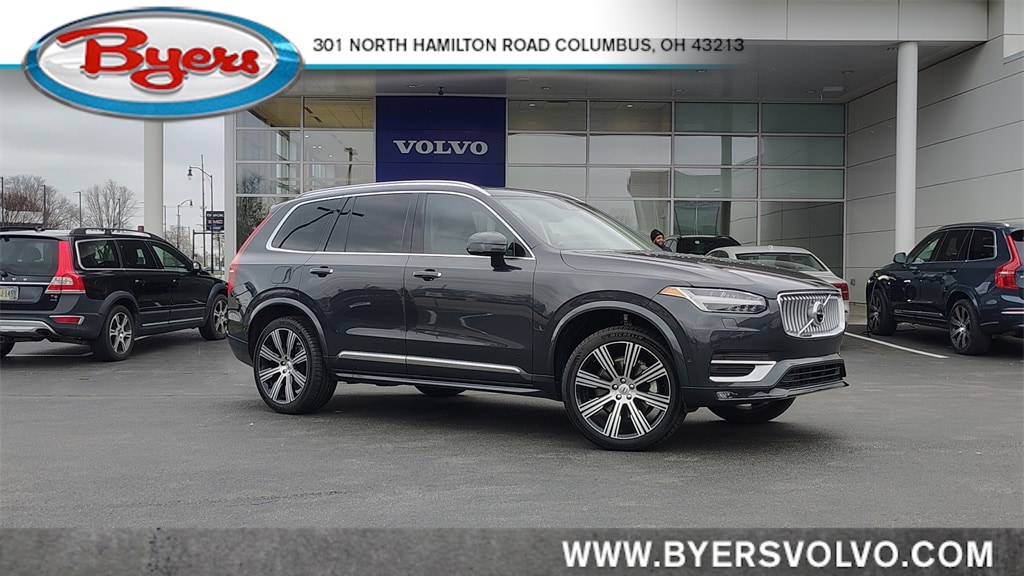 2022 Volvo XC90 Inscription's photo