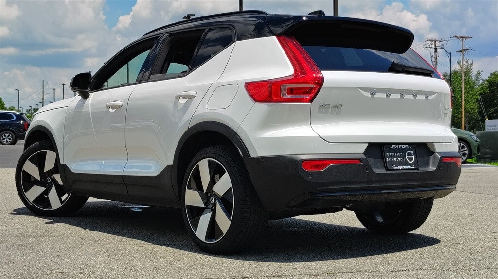2023 Volvo XC40 Recharge Ultimate photo 4