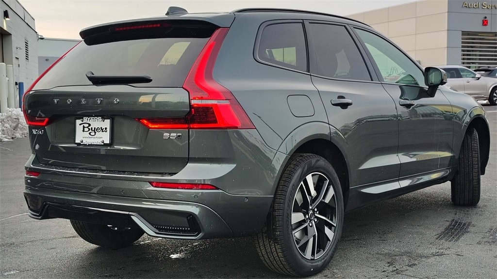 New 2026 Volvo XC60 B5 Plus SUV