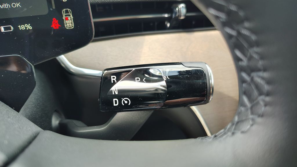 2025 Volvo EX90 Ultra - Photo 18