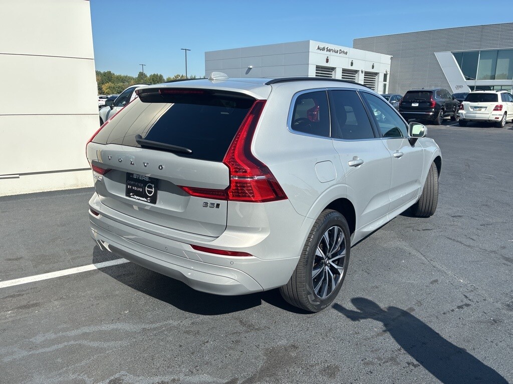 2023 Volvo XC60 B5 Core photo 3