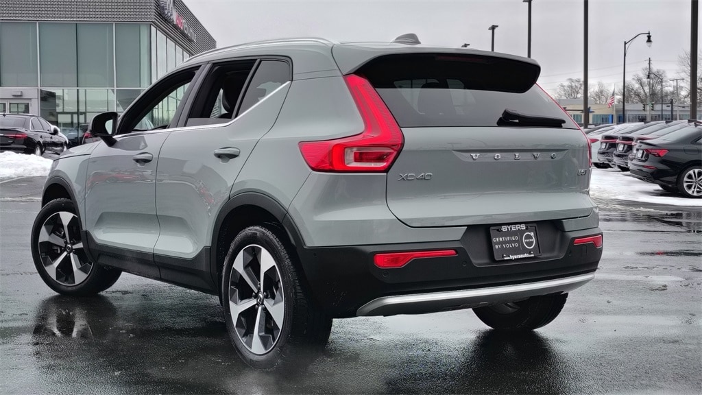 Certified 2025 Volvo XC40 B5 Plus Bright Theme SUV