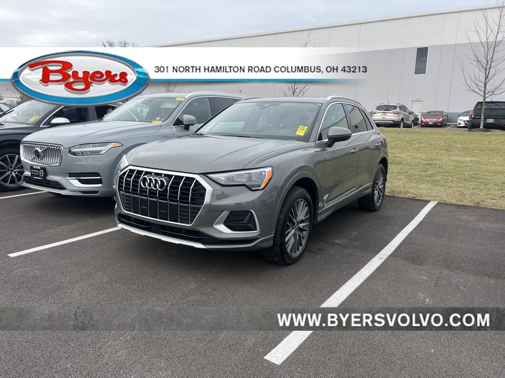 2022 Audi Q3 S Line Premium's photo