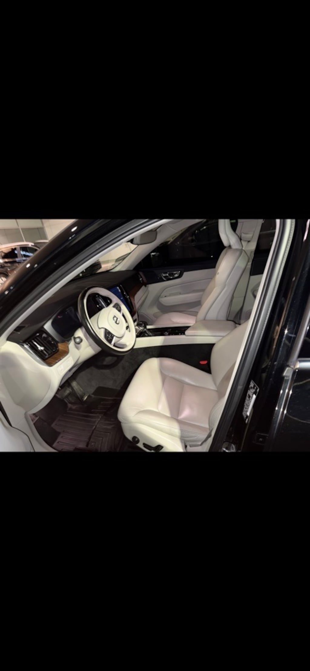 Used 2019 Volvo XC60 T6 Momentum SUV