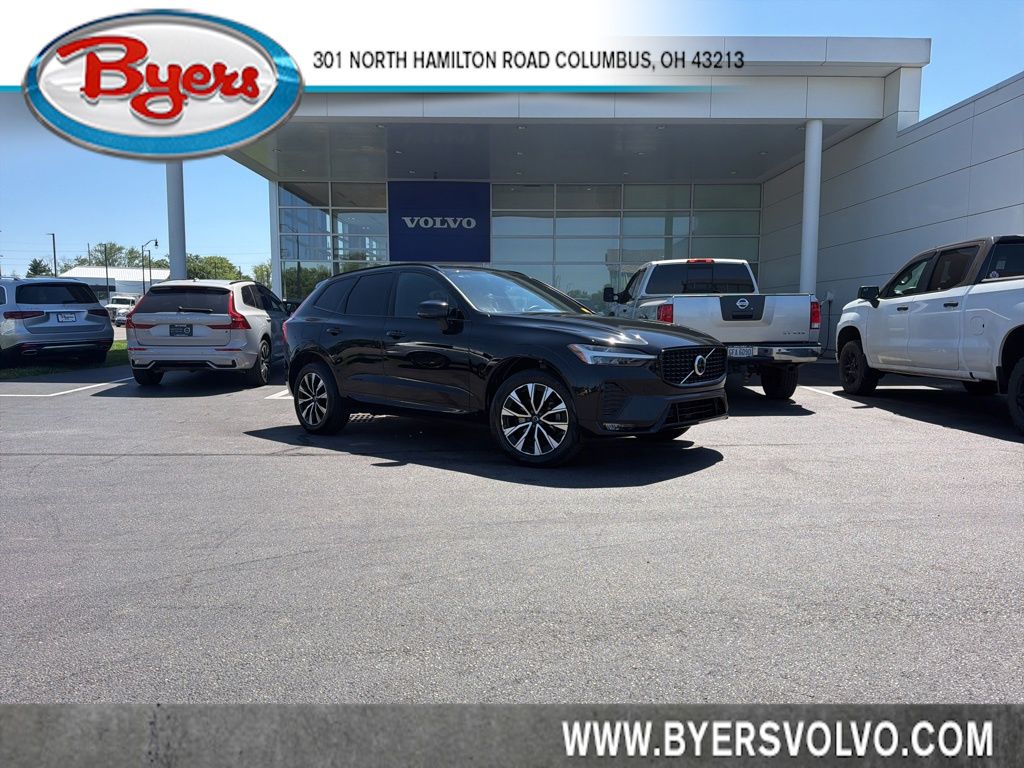 2023 Volvo XC60 B5 Plus Dark Theme AWD's photo