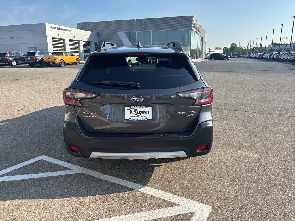 2023 Subaru Outback Limited XT photo 3
