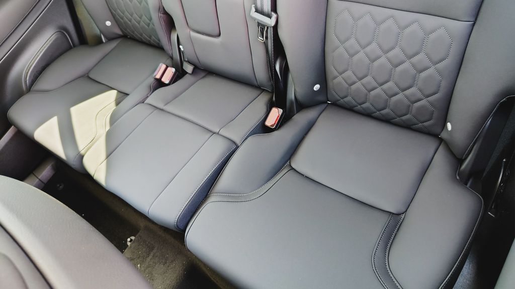 2026 Volvo XC90 Plus - Photo 27