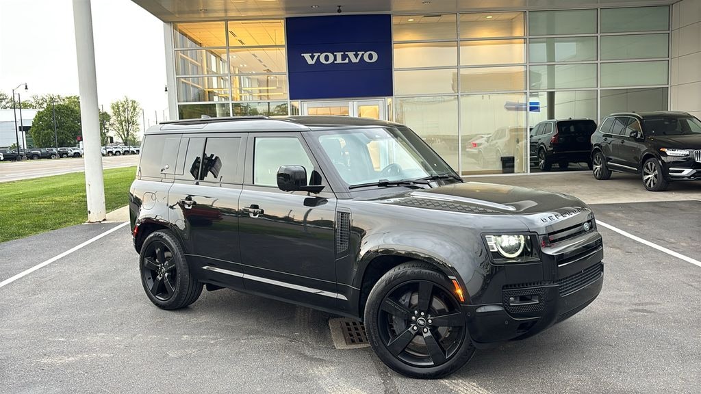 Used 2024 Land Rover Defender 110 X-Dynamic SE SUV