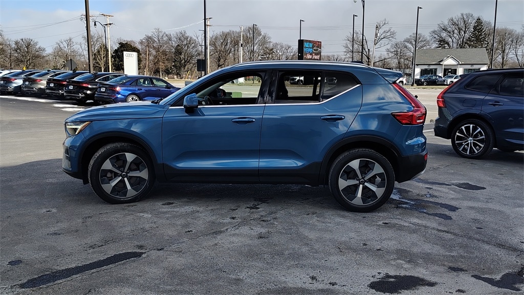 Certified 2023 Volvo XC40 B5 Plus Bright Theme SUV