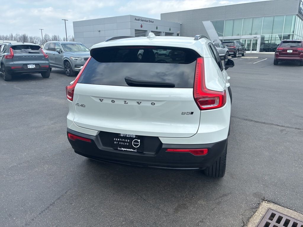 Used 2023 Volvo XC40 B5 Plus Dark Theme SUV