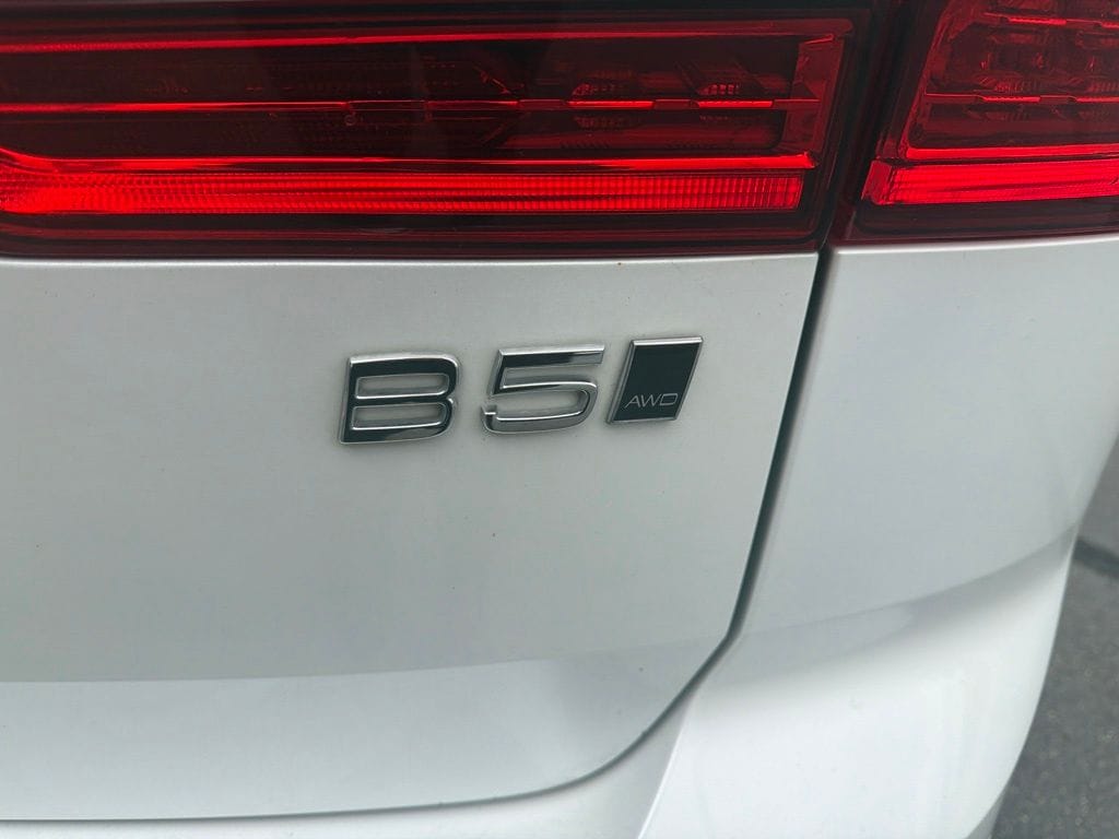 Used 2023 Volvo XC60 B5 Plus Bright Theme SUV
