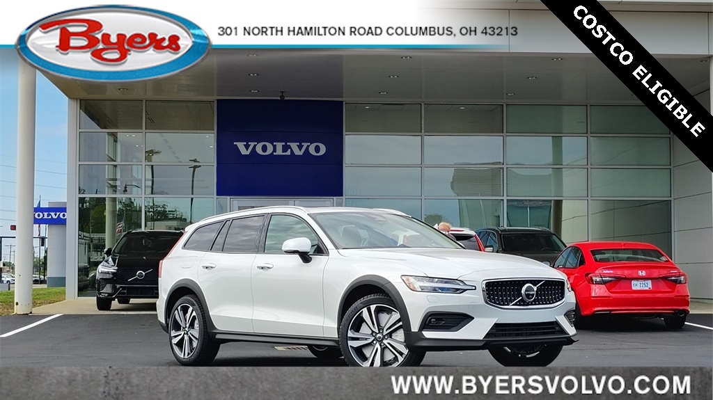 2026 Volvo V60 Cross Country Plus's photo