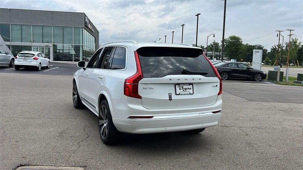 2025 Volvo XC90 Plus photo 4