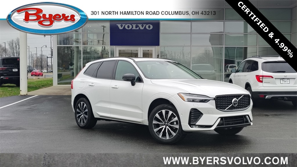 2025 Volvo XC60 Plus's photo