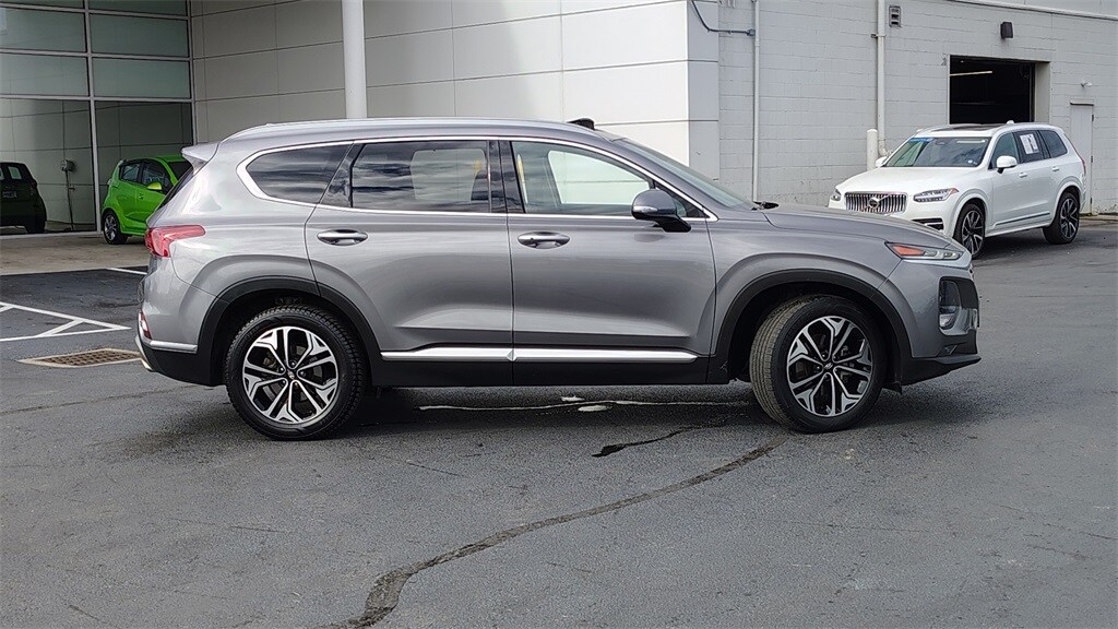 2019 Hyundai Santa Fe Limited photo 2