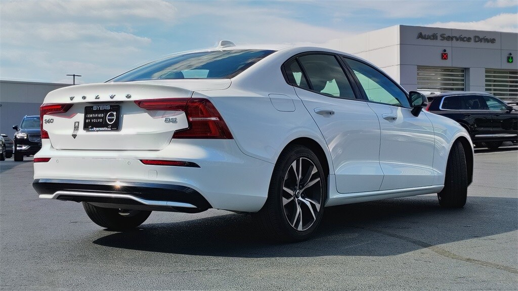 2024 Volvo S60 B5 Core photo 2