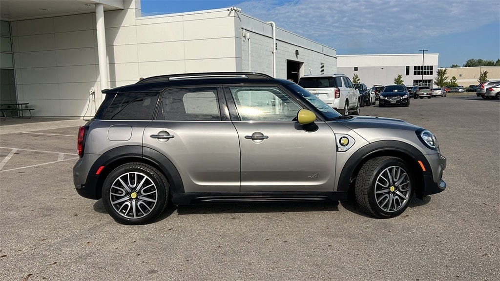 Used 2019 MINI Countryman S E PHEV with VIN WMZYU7C54K3F93583 for sale in Columbus, OH