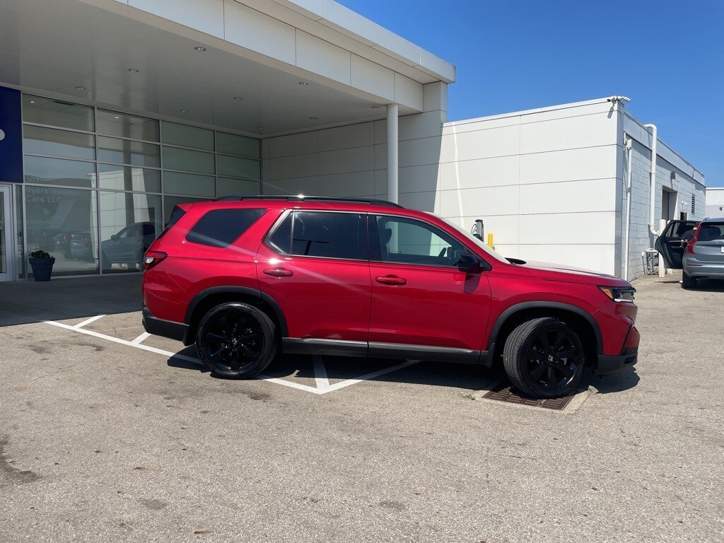 2025 Honda Pilot Black Edition photo 2