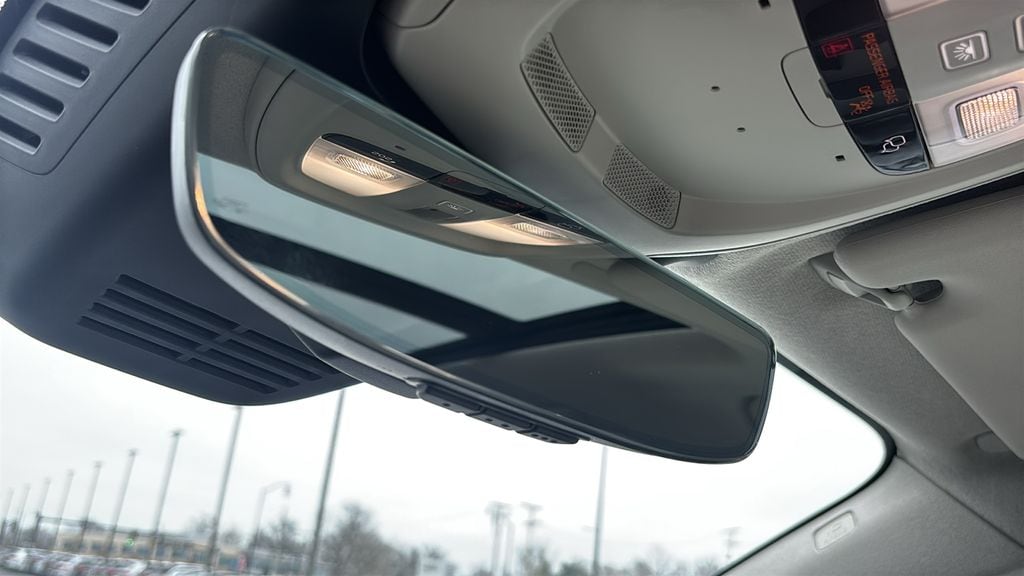 2026 Volvo XC40 Ultra - Photo 24