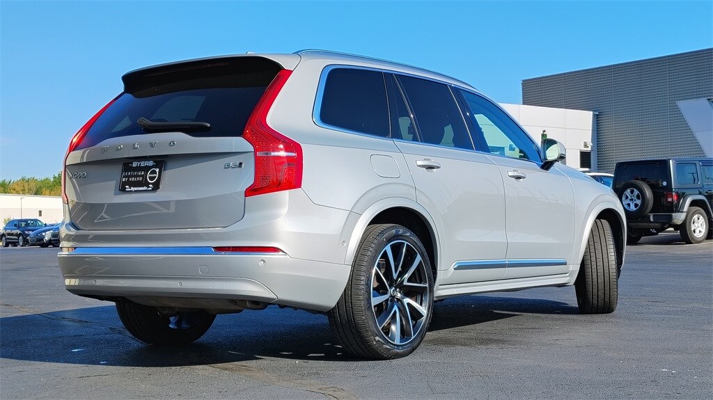 2024 Volvo XC90 Plus photo 2