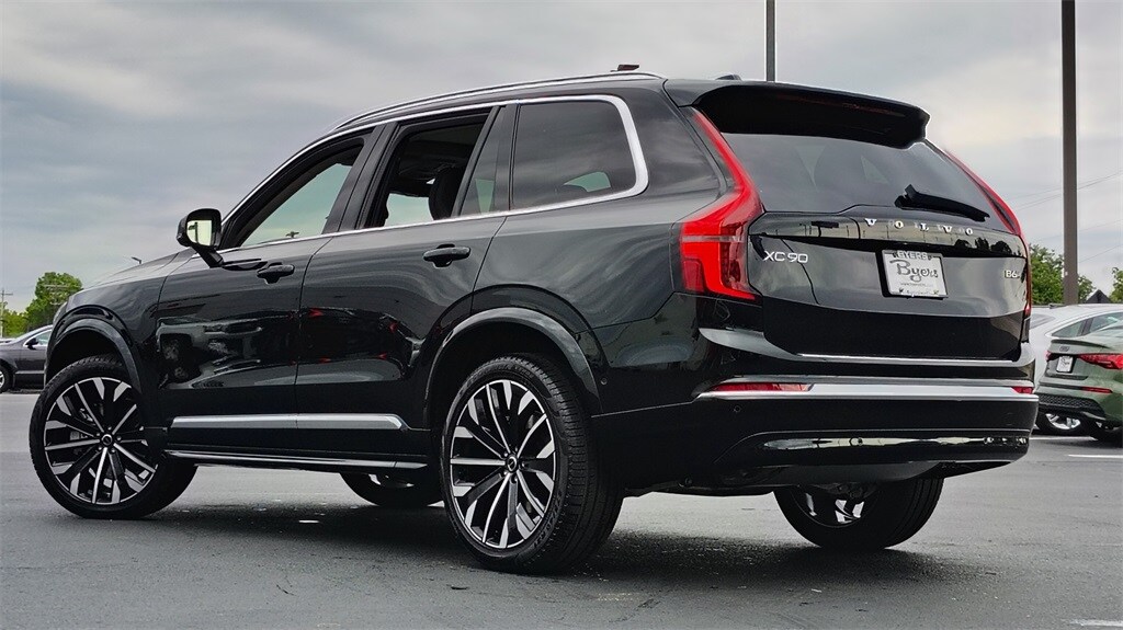 2026 Volvo XC90 Plus photo 3