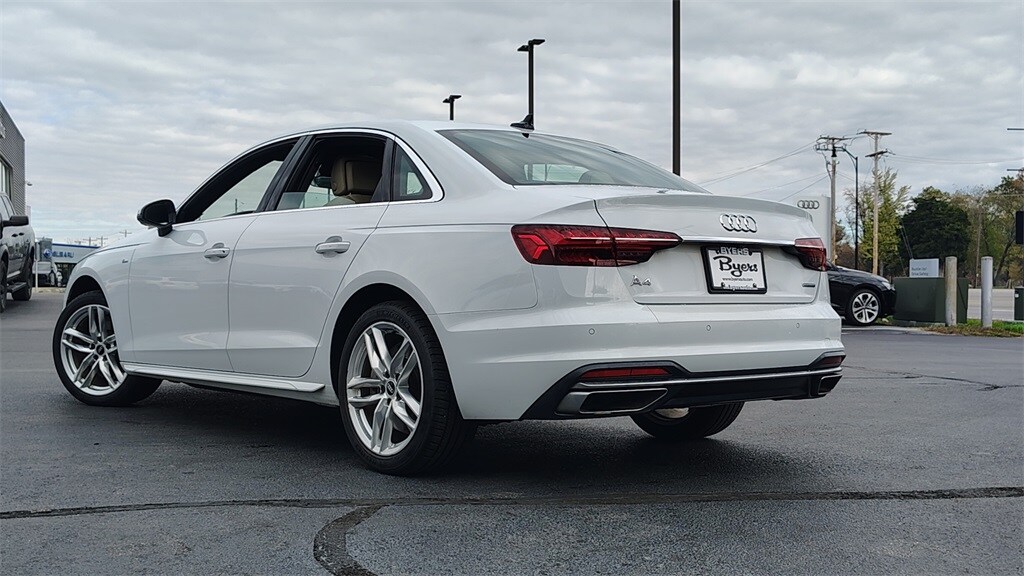 2021 Audi A4 45 S line Premium Plus photo 4